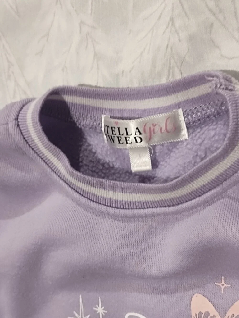 EUC Stella Tweed Lavender 'Be Kind' Butterfly Sweatshirt VGC Size 4.